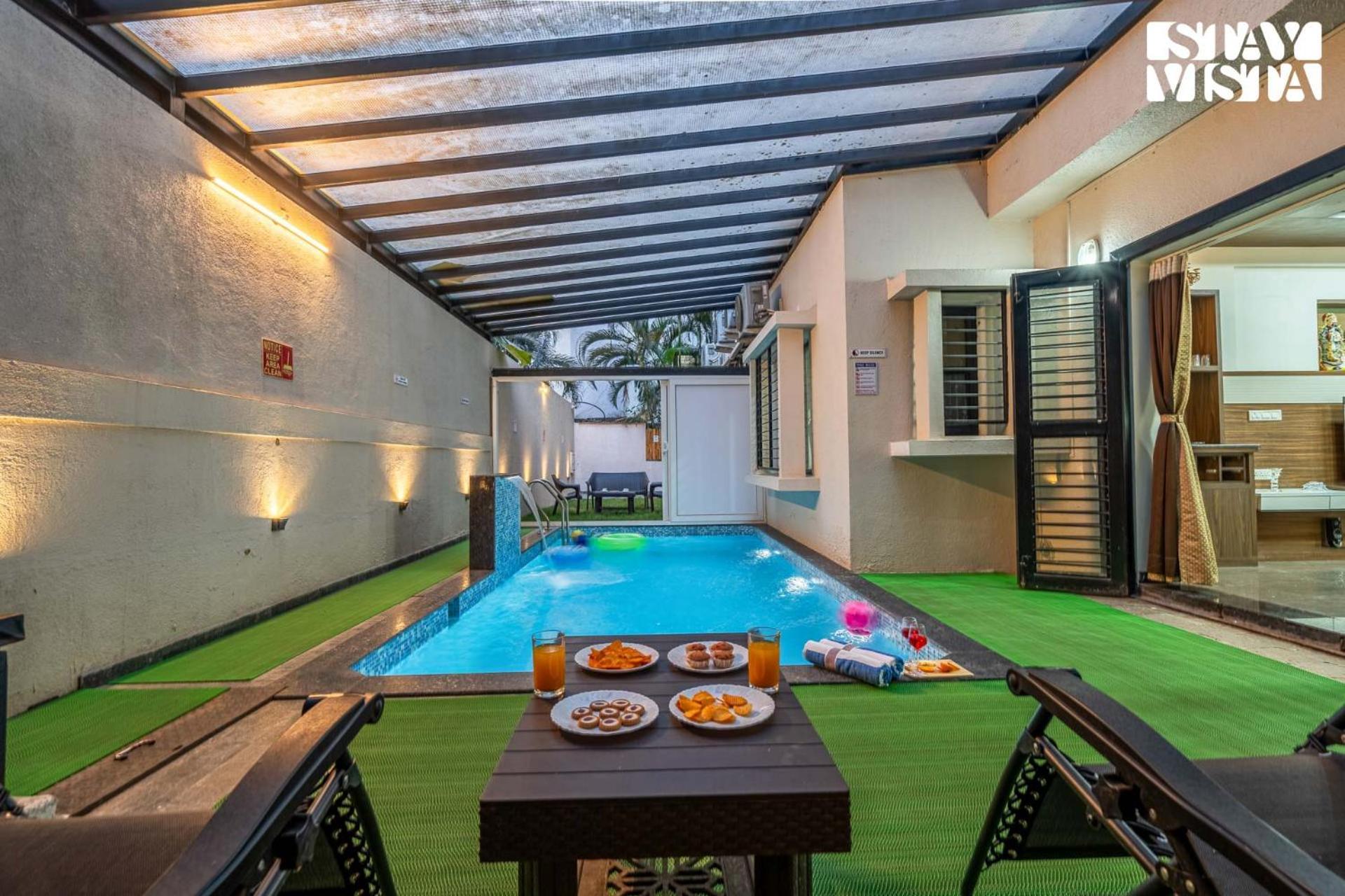 Serenity Meadows With Pool By Veo - Part Of Stayvista Nashik Luaran gambar